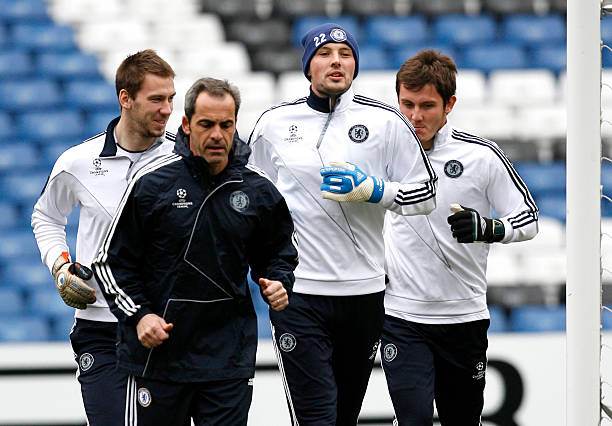 曼聯告別中場大將！弗雷德加盟土超費內巴切！.